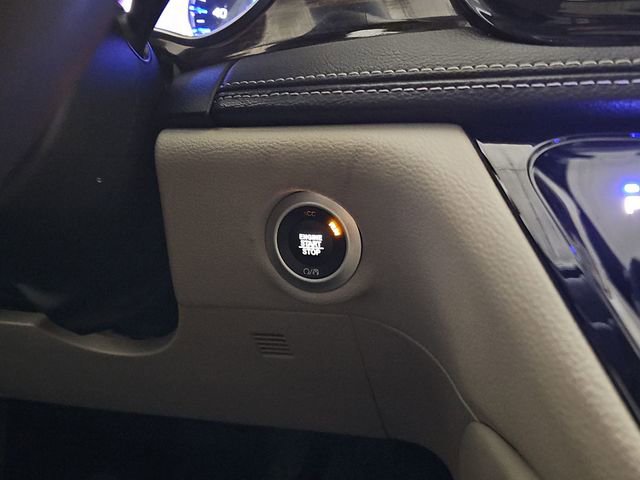 Used 2024 Chrysler Pacifica Limited image 18