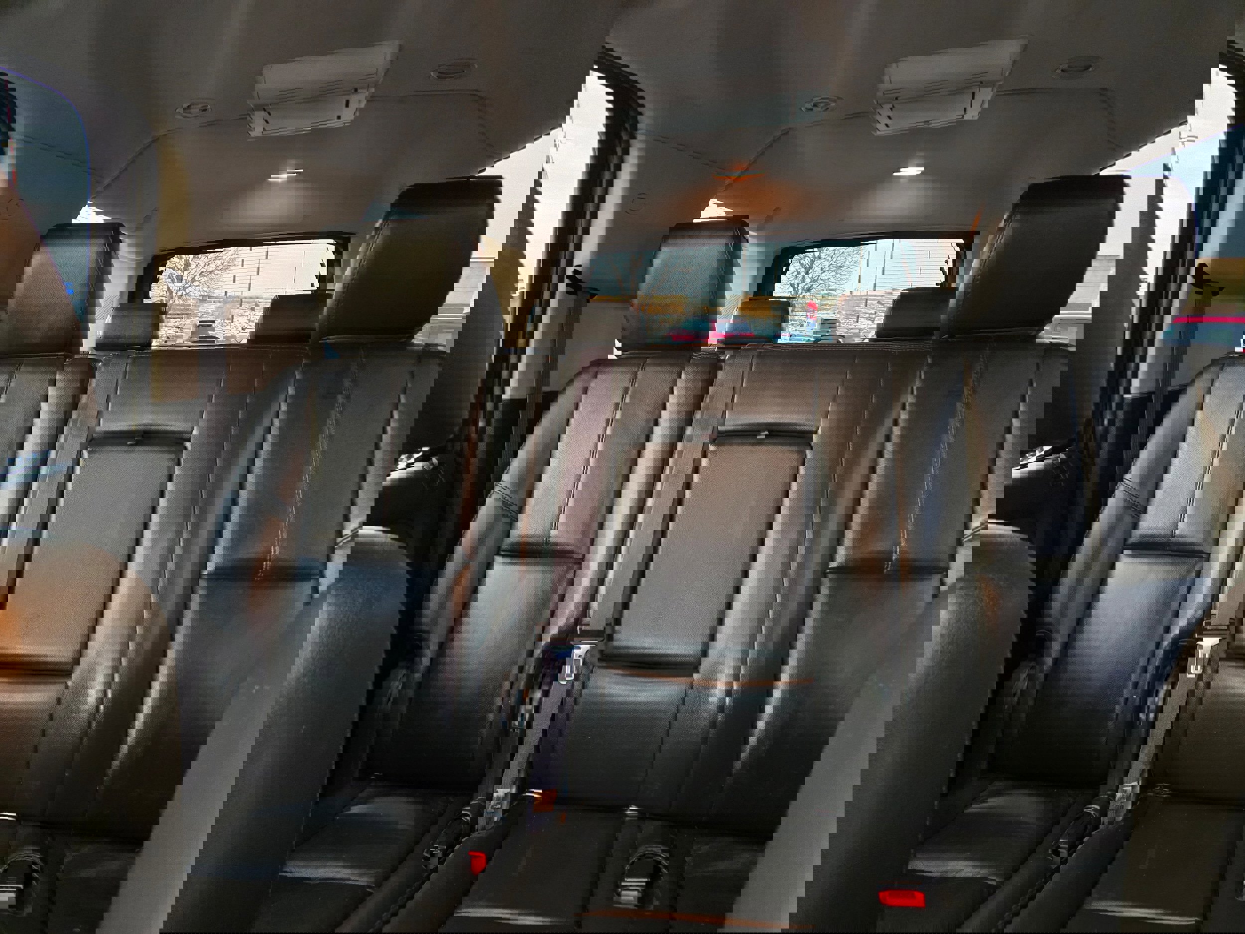 Used 2013 GMC Yukon XL SLT w/ SLT-2 Equipment Package image 6