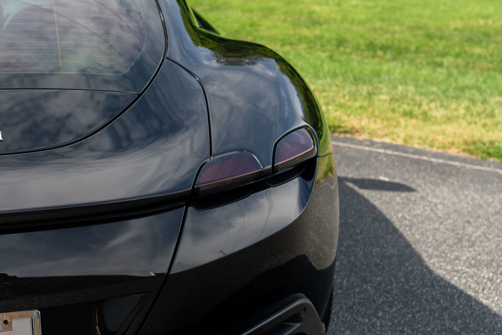 Certified 2022 Ferrari Roma image 14