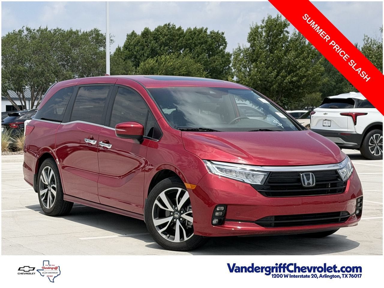 Used 2024 Honda Odyssey Touring image 2