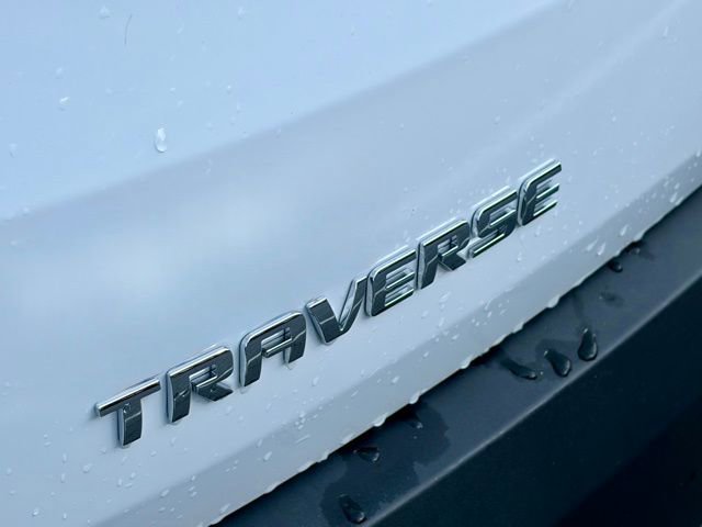 Used 2023 Chevrolet Traverse LS image 15