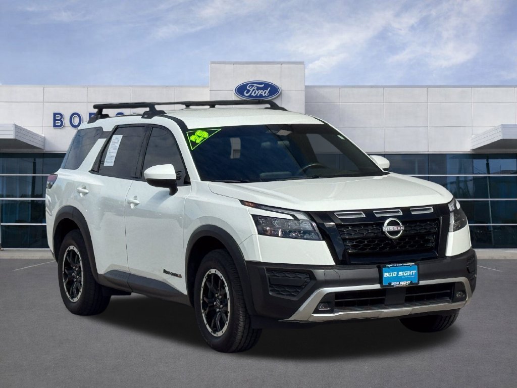 Used 2025 Nissan Pathfinder Rock Creek AWD/4WD image 2