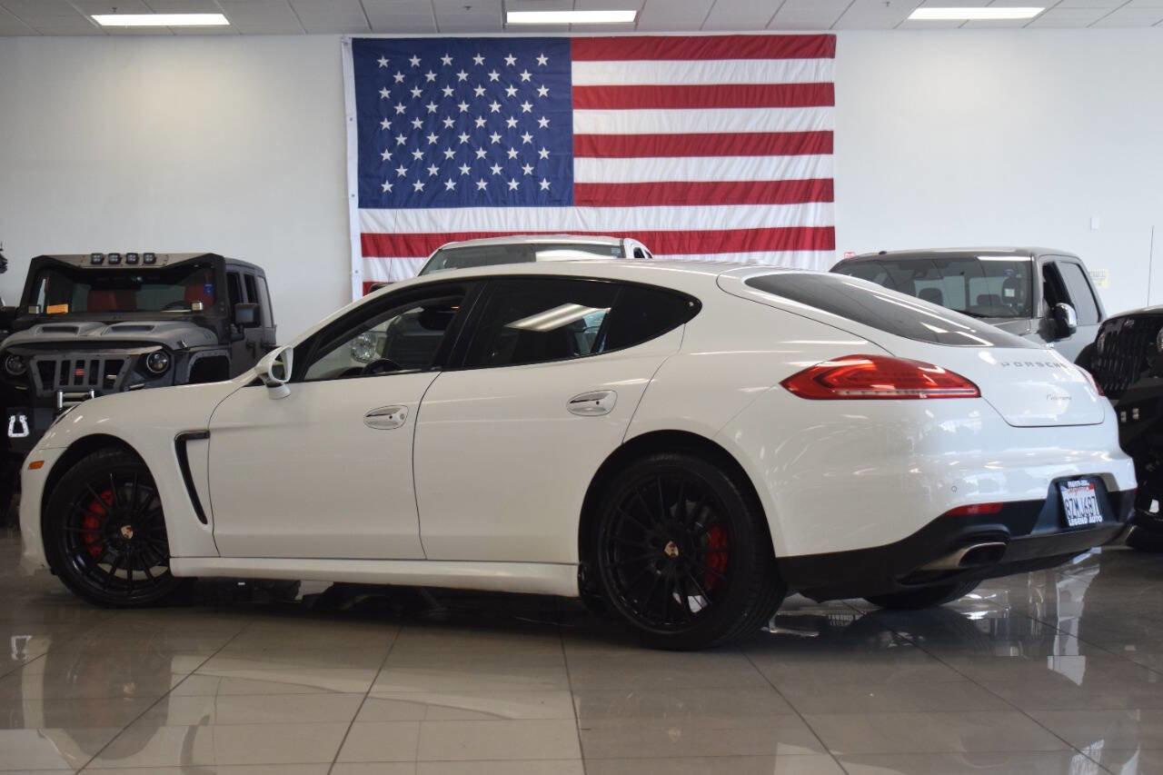 Used 2014 Porsche Panamera 4 image 19