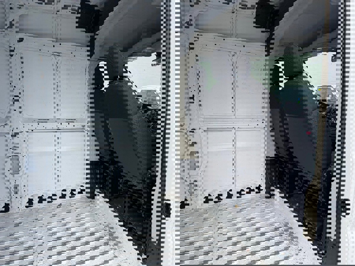 Used 2019 RAM ProMaster 2500 w/ Interior Convenience Group FWD image 11