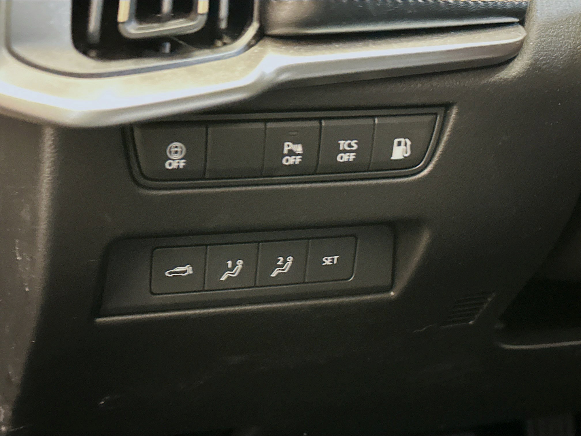 Used 2024 MAZDA CX-90 Plug-In Hybrid w/ Premium Plus AWD/4WD image 17