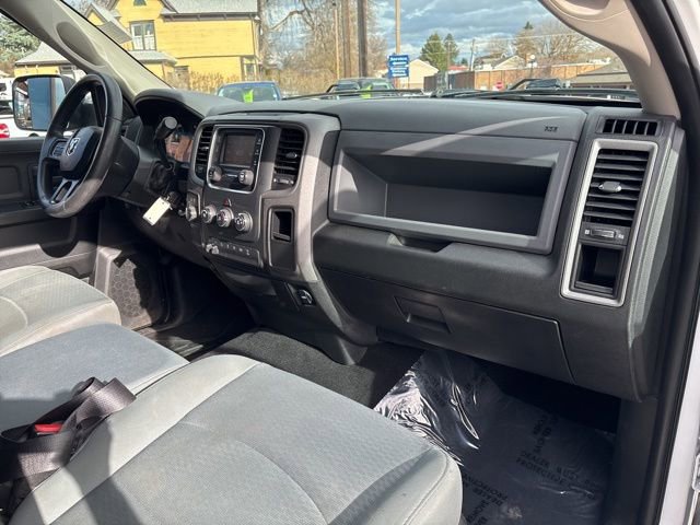Used 2018 RAM 2500 Tradesman w/ Chrome Appearance Group image 34