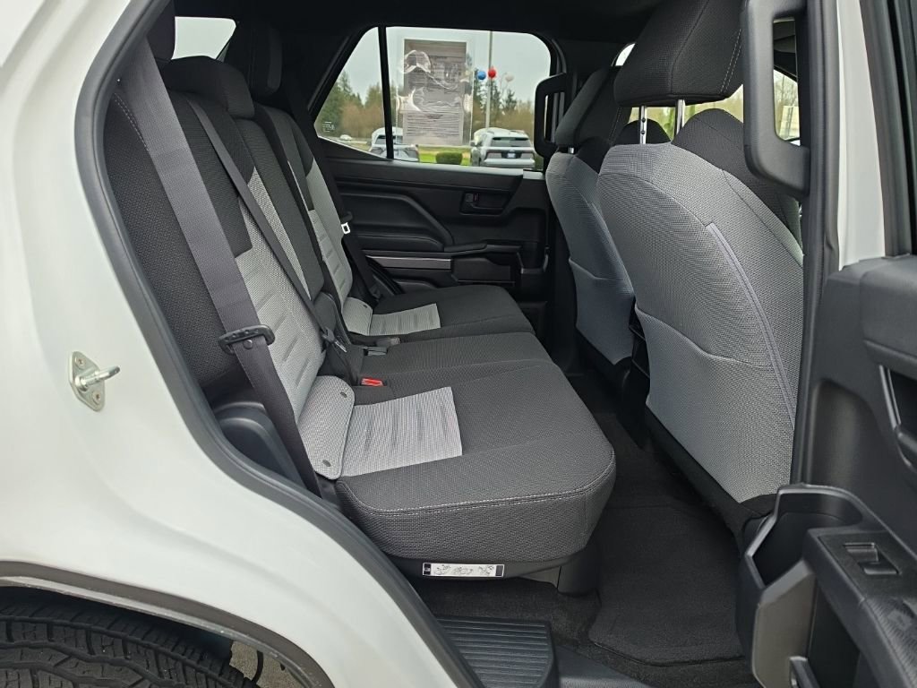 Used 2025 Toyota 4Runner TRD Off-Road image 30