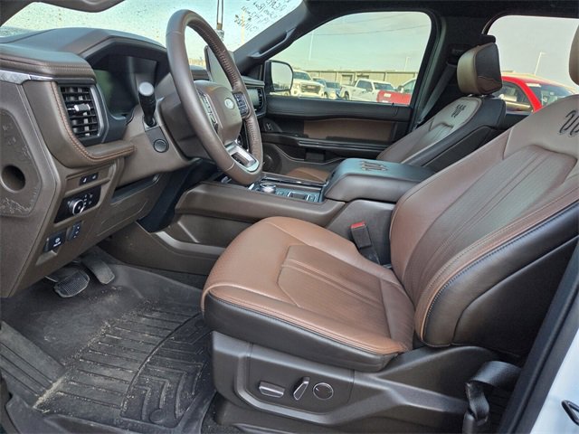 Used 2024 Ford Expedition King Ranch image 9