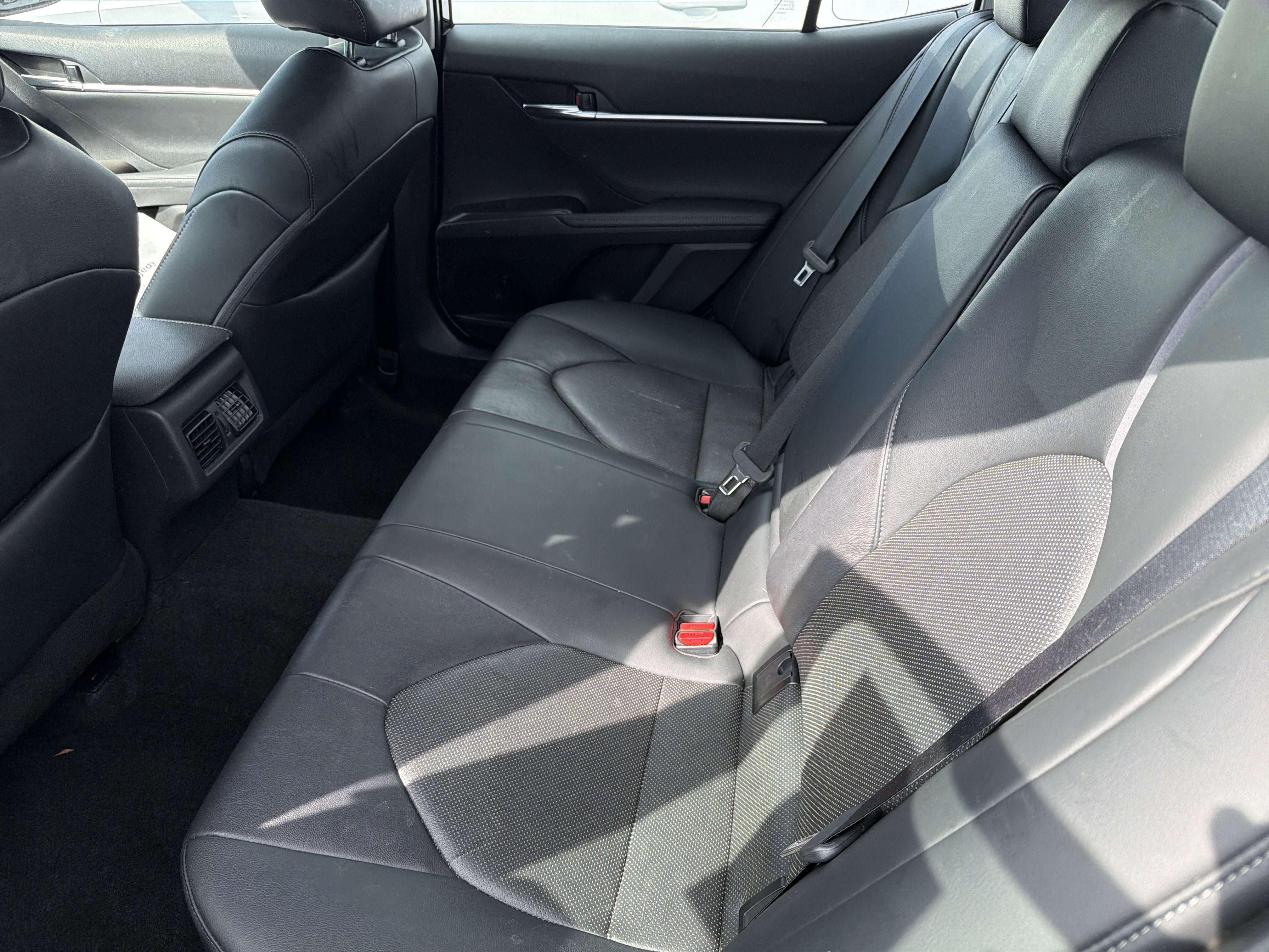 Used 2023 Toyota Camry XLE AWD/4WD image 23