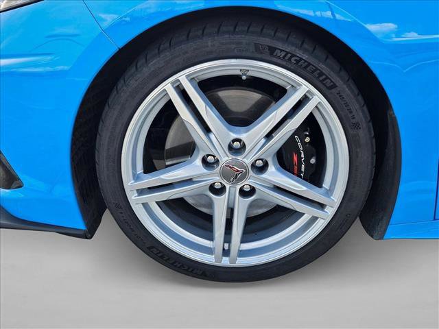 Used 2025 Chevrolet Corvette Stingray Premium Conv w/ Z51 Performance Package image 15