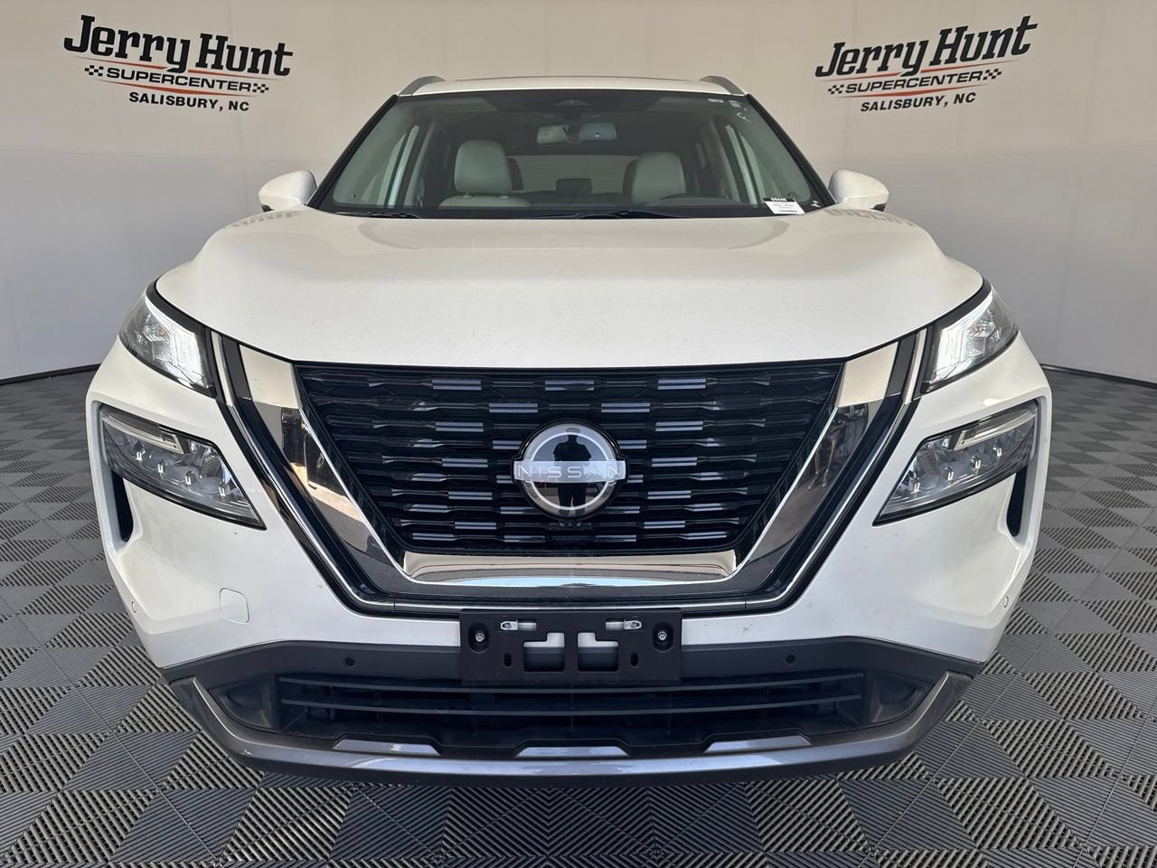 Used 2023 Nissan Rogue SL w/ SL Premium Package AWD/4WD image 5
