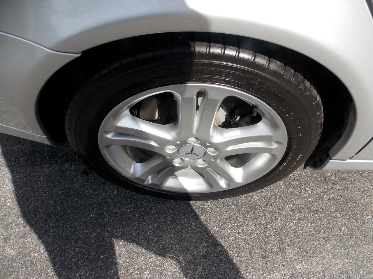 Used 2005 Mercedes-Benz E 500 4MATIC Sedan image 24
