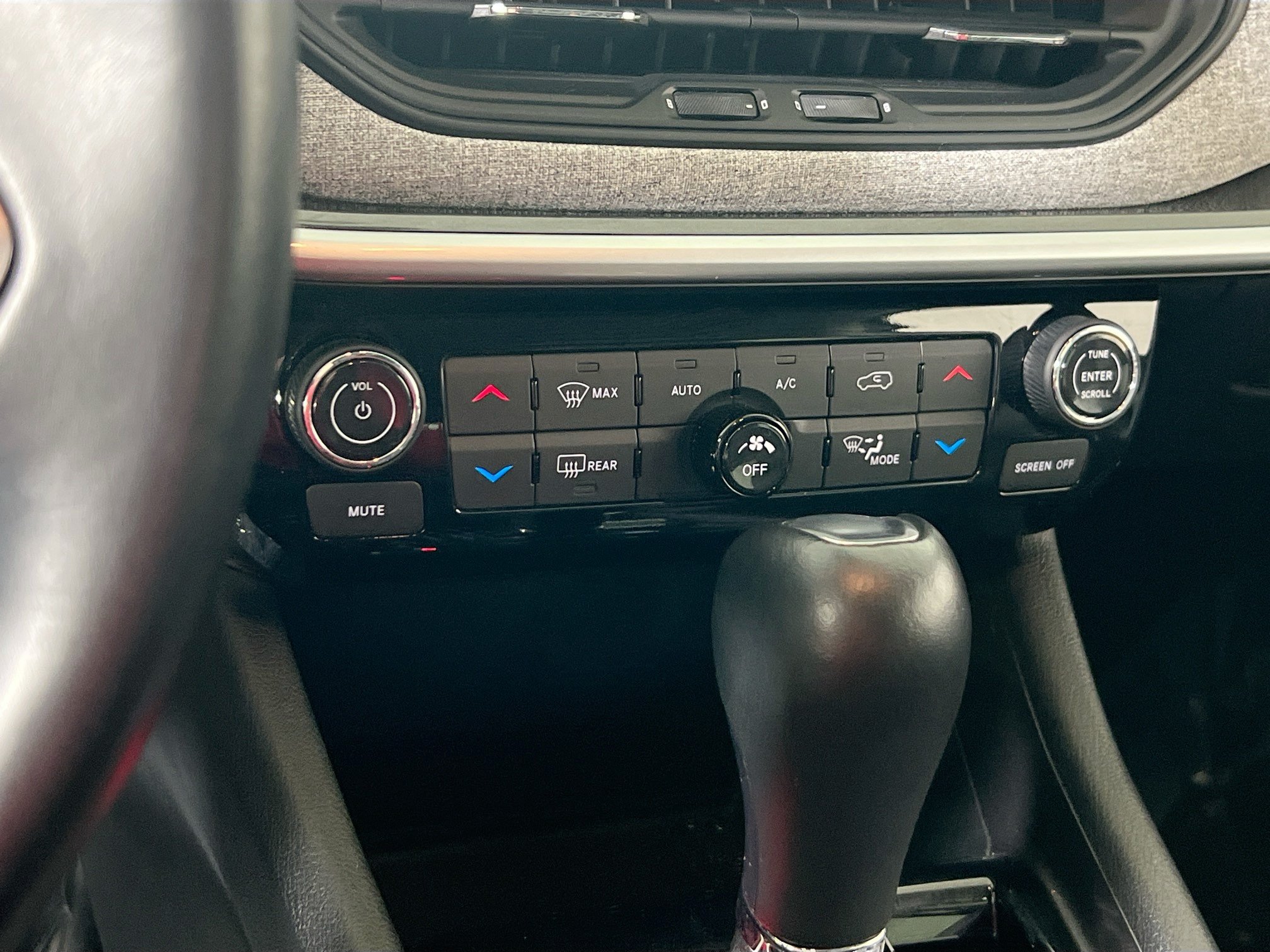 Used 2022 Jeep Compass Latitude w/ Convenience Group AWD/4WD image 15