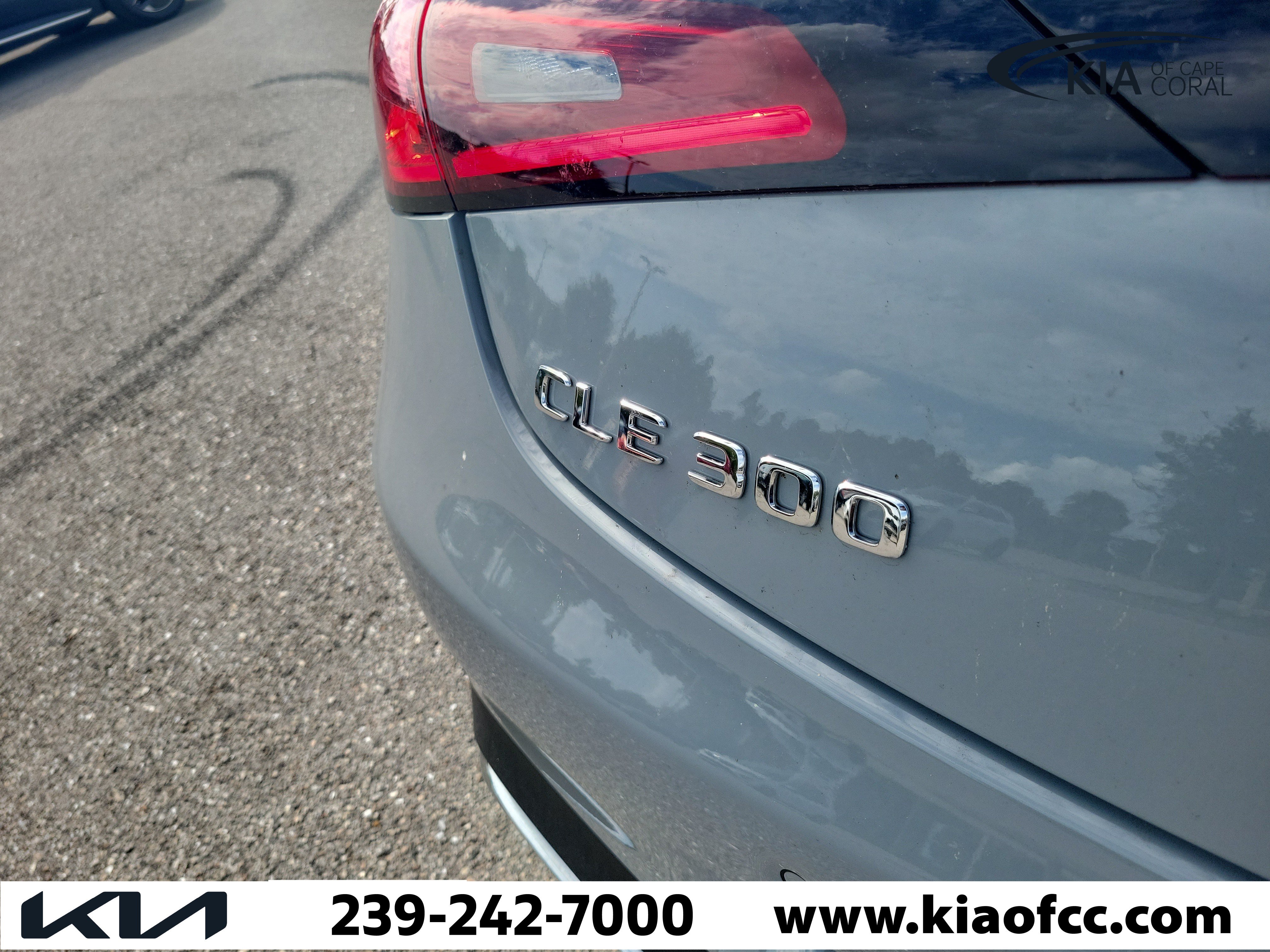 Used 2024 Mercedes-Benz CLE 300 4MATIC Coupe image 11