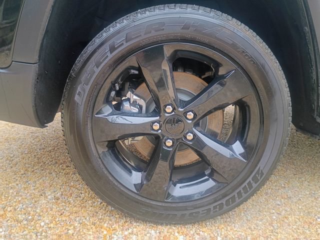 Used 2025 Jeep Grand Cherokee L Altitude RWD image 18