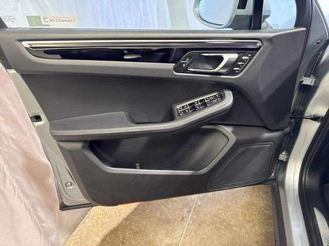 Used 2021 Porsche Macan S image 22