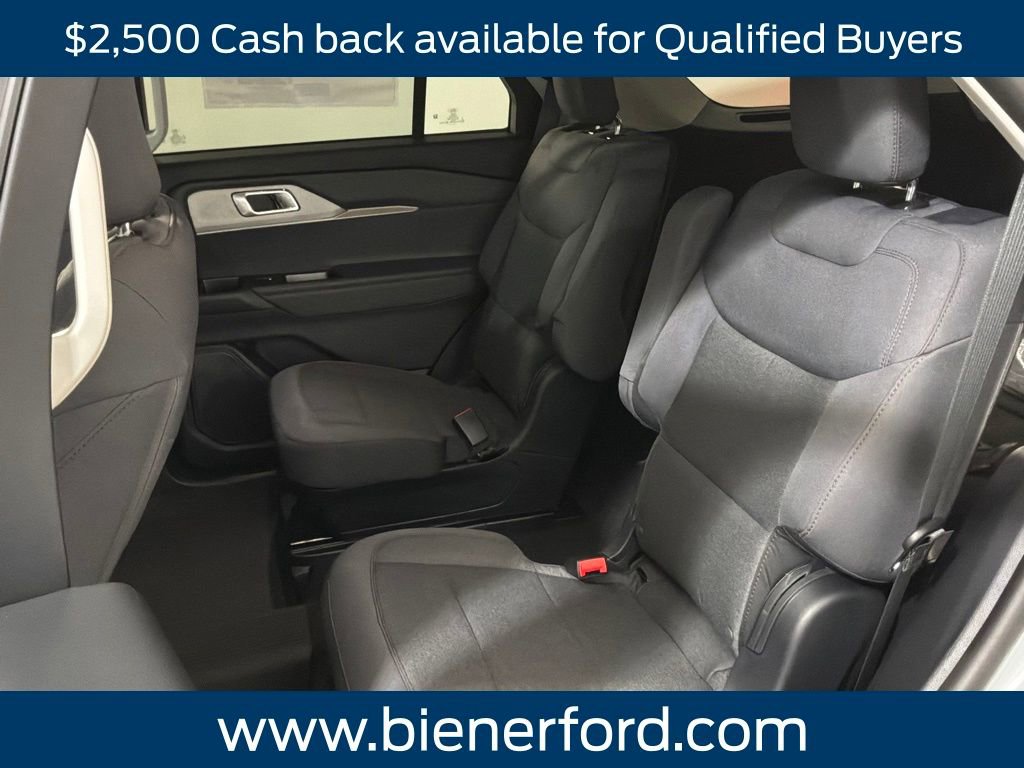 New 2026 Ford Explorer Active image 18