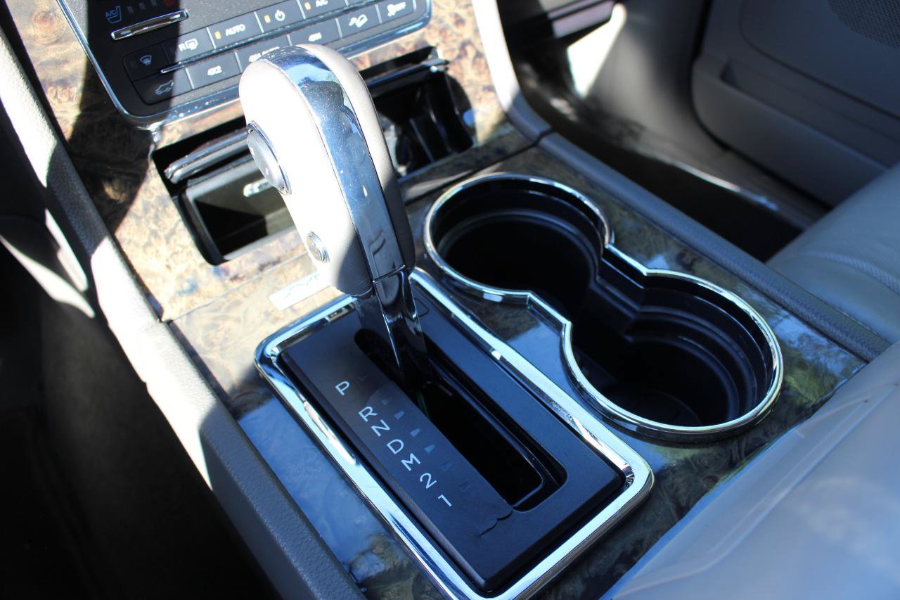 Used 2016 Lincoln Navigator L Select AWD/4WD image 30