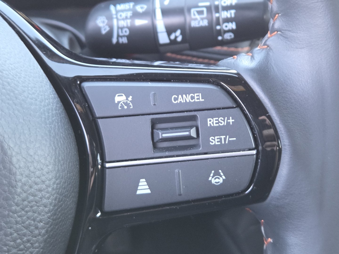 Used 2024 Honda HR-V Sport image 9
