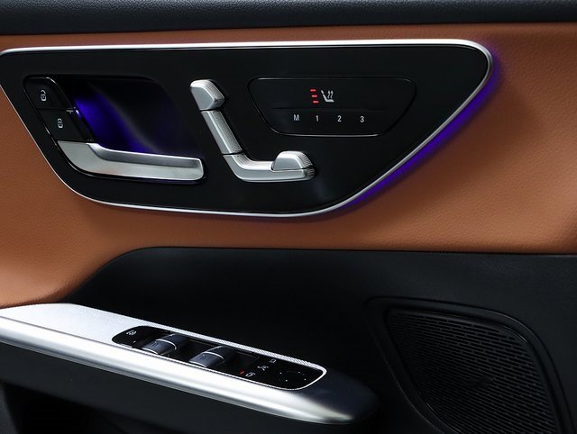 New 2026 Mercedes-Benz GLC 300 4MATIC image 23