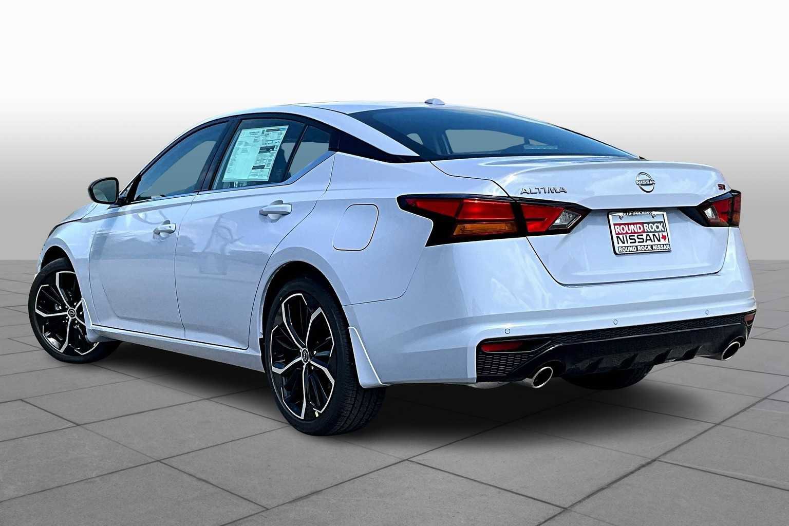 New 2025 Nissan Altima 2.5 SR image 7