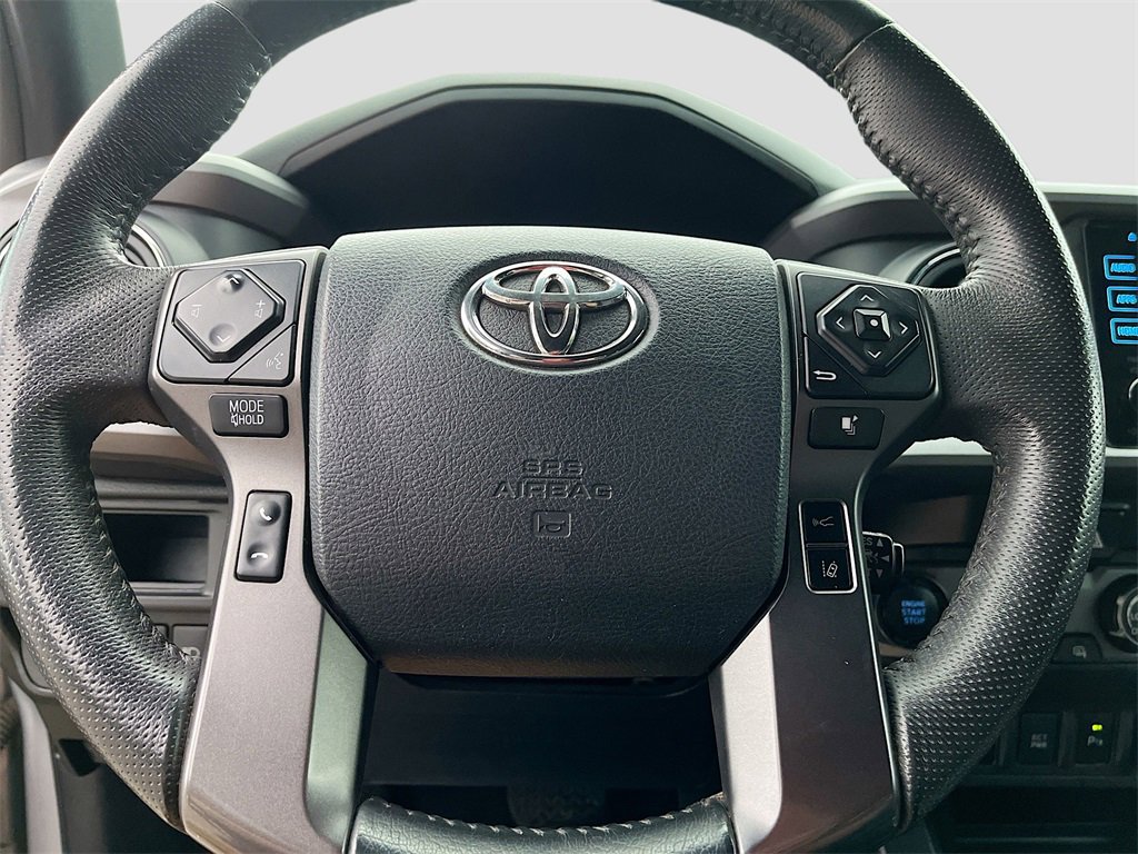 Used 2019 Toyota Tacoma w/ TRD Off-Road Package image 11