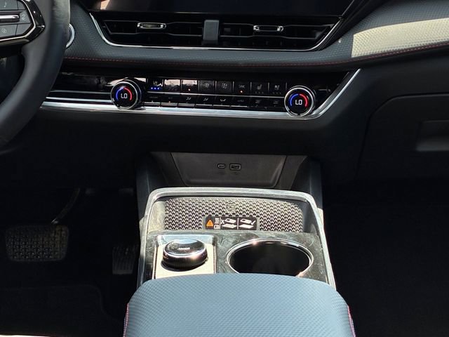 New 2026 Chevrolet Equinox RS w/ Convenience Package III AWD/4WD image 20