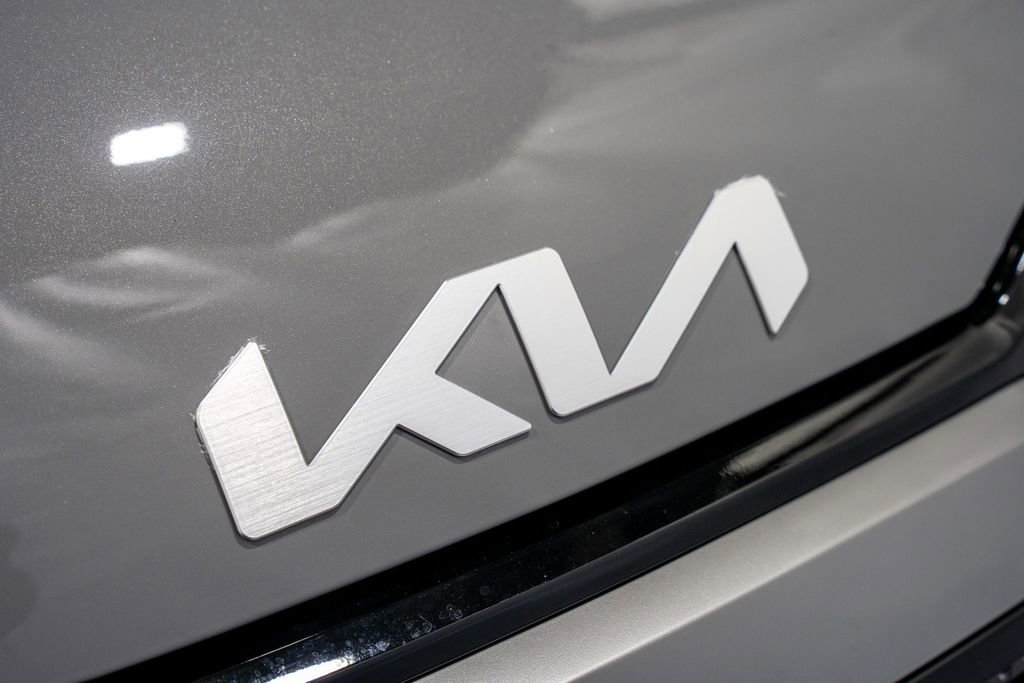 New 2026 Kia Sportage EX w/ EX Panorama Roof Package image 3