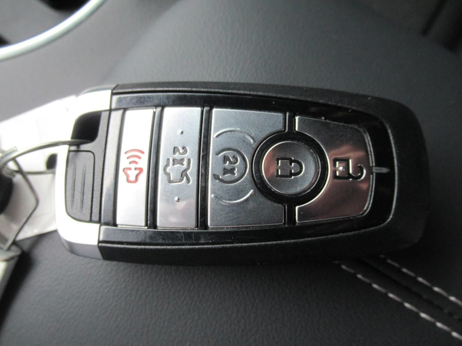 Used 2025 Ford Mustang GT RWD image 33