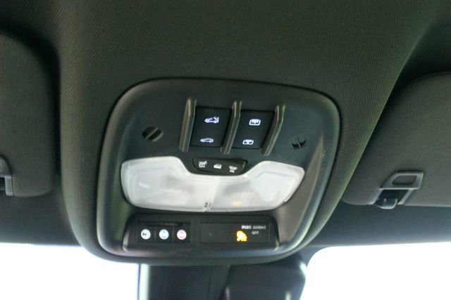 Used 2025 Chevrolet TrailBlazer RS w/ Convenience Package image 21