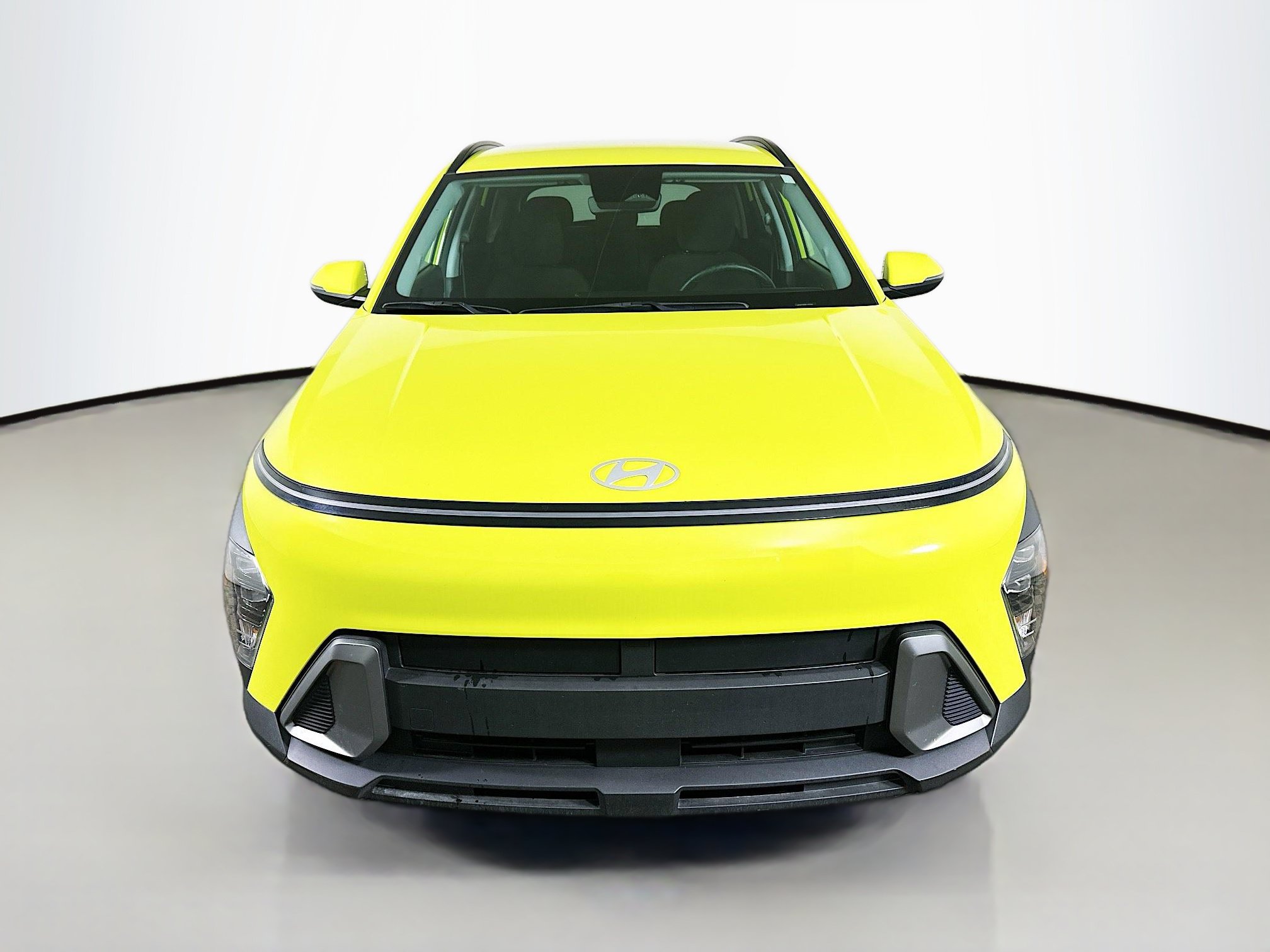 Used 2024 Hyundai Kona SEL FWD image 2