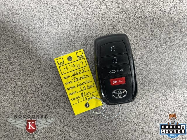 Used 2025 Toyota Camry SE w/ Convenience Package FWD image 27