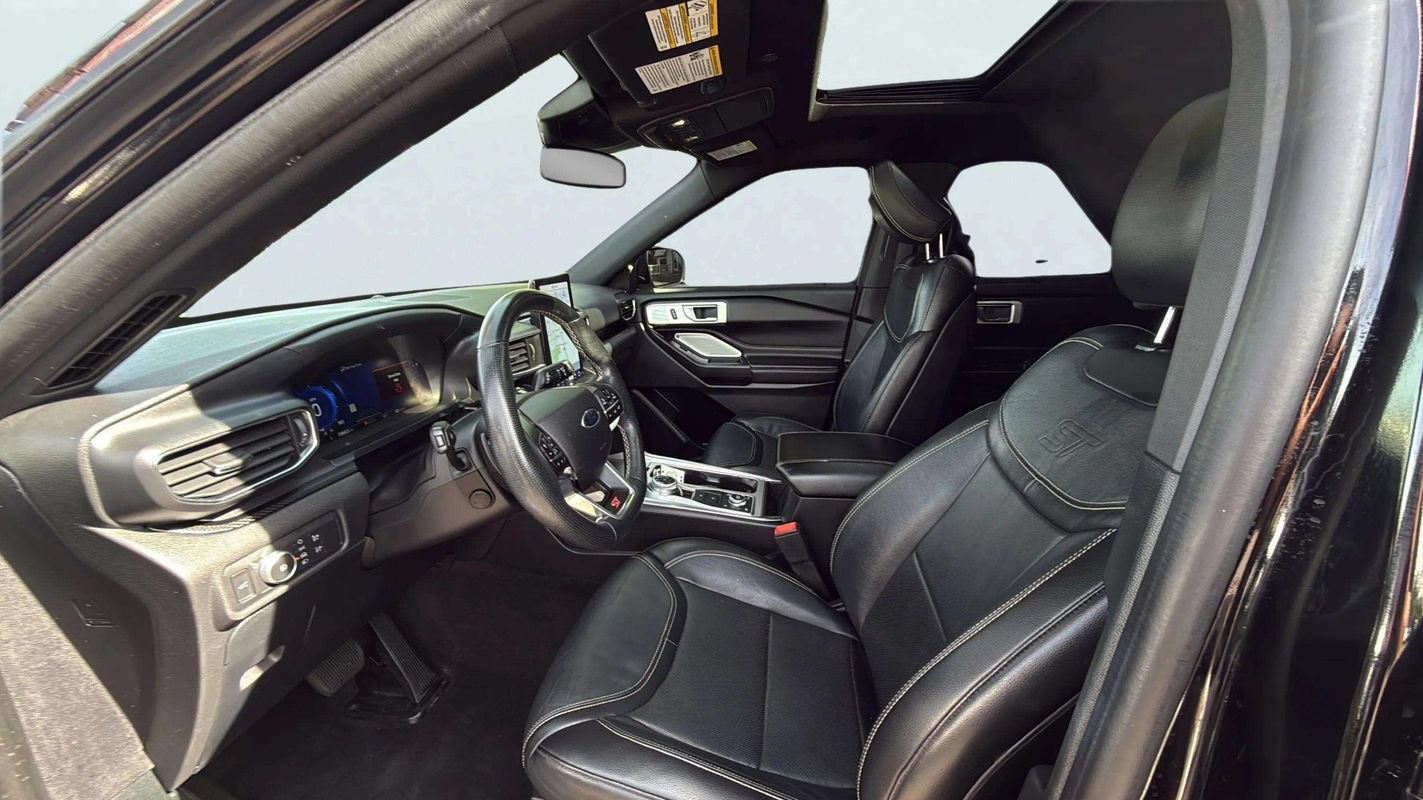 Used 2020 Ford Explorer ST w/ Premium Technology Package AWD/4WD image 15