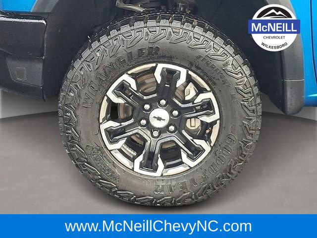 Used 2023 Chevrolet Silverado 1500 ZR2 image 8