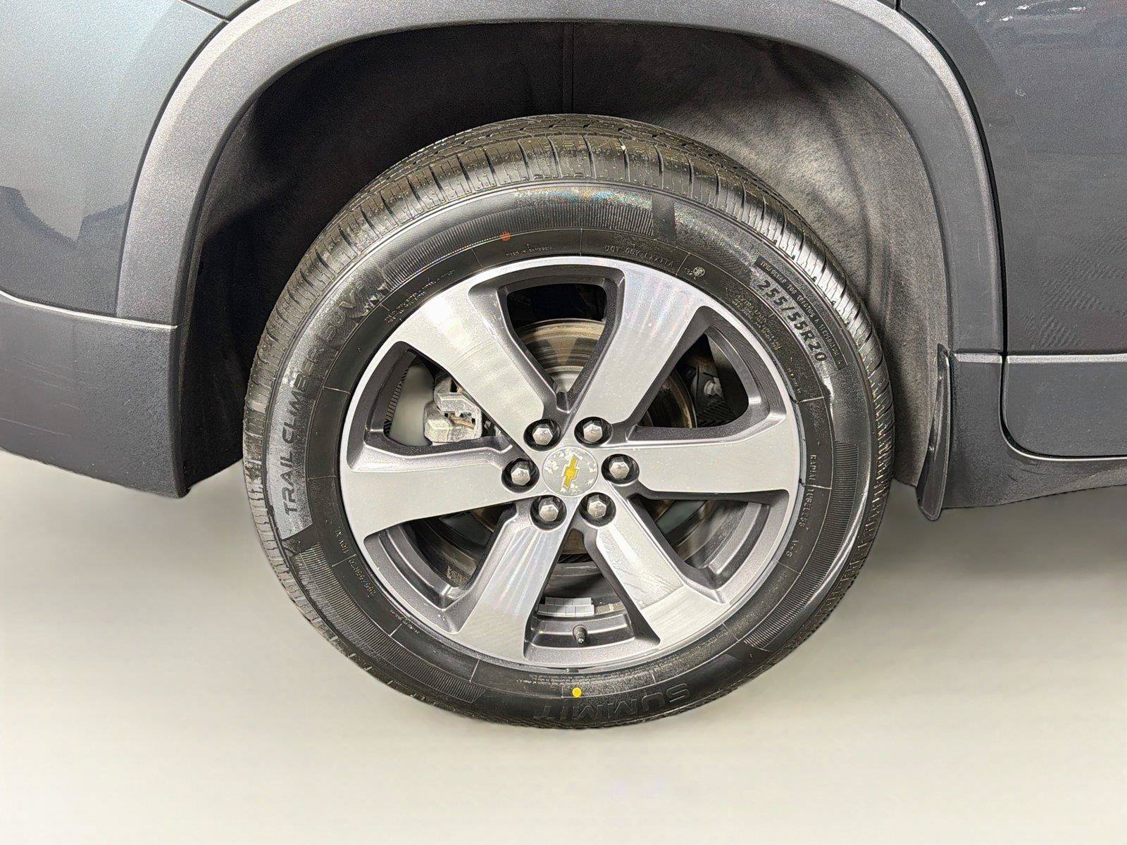 Used 2019 Chevrolet Traverse LT w/ LT Premium Package AWD/4WD image 34