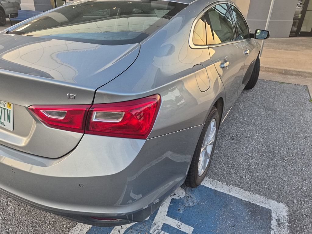 Used 2025 Chevrolet Malibu LT FWD image 10