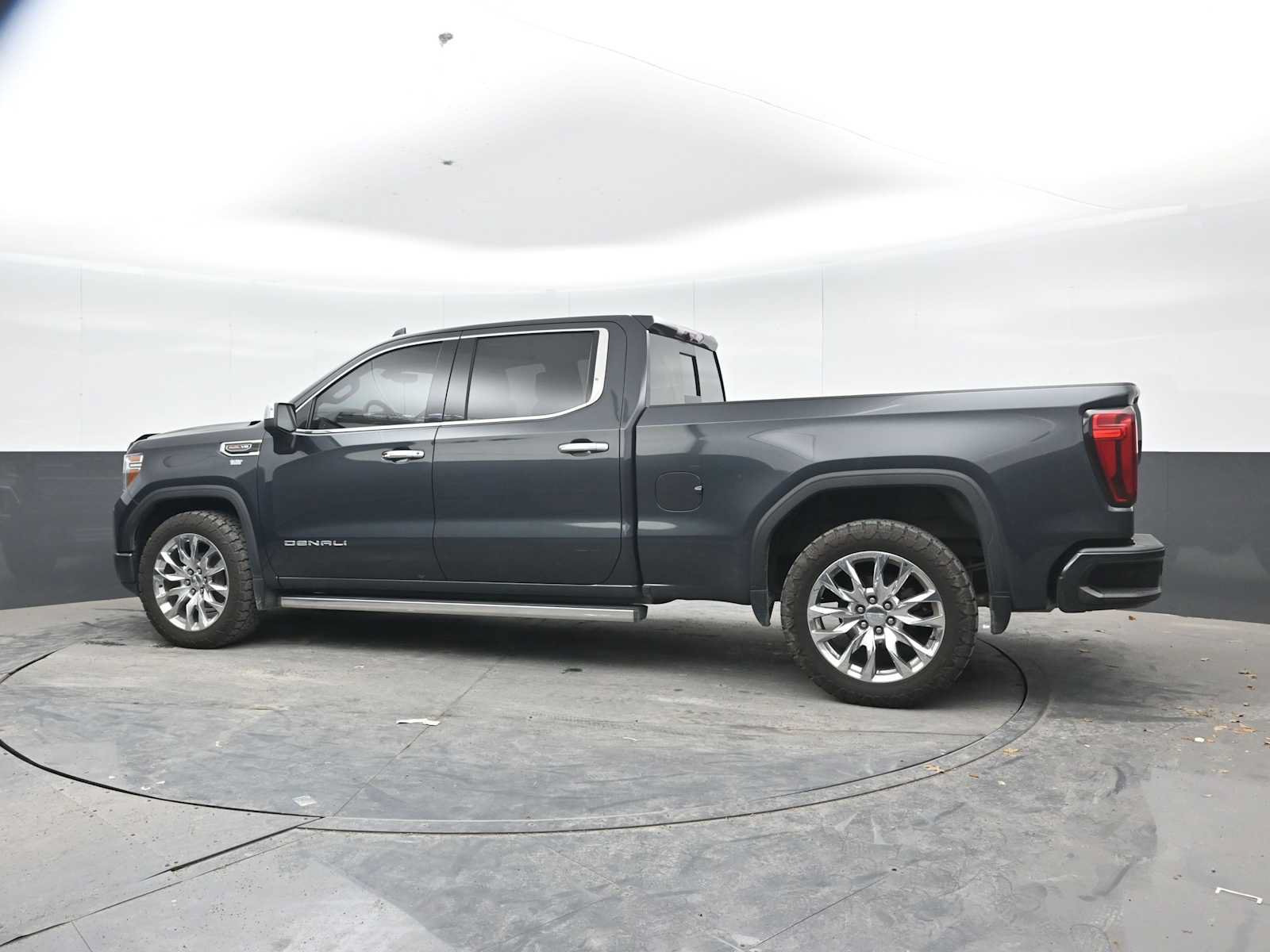 Used 2021 GMC Sierra 1500 Denali w/ Denali Ultimate Package AWD/4WD image 3