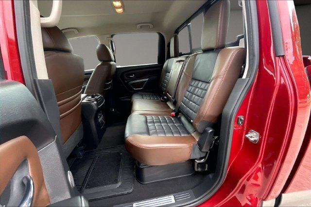 Used 2017 Nissan Titan Platinum Reserve AWD/4WD image 25
