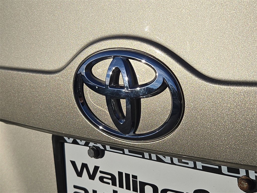 Used 2014 Toyota Camry LE image 28