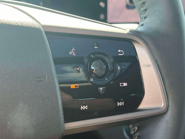 Used 2025 Nissan Murano SL w/ Cargo Package AWD/4WD image 23