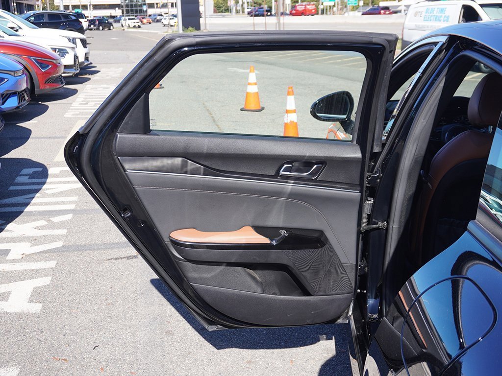 Used 2023 Kia K5 GT w/ GT1 Package image 30