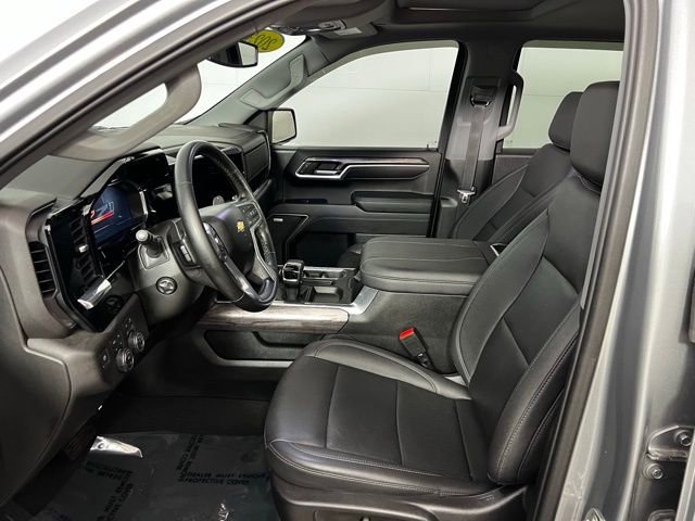Used 2023 Chevrolet Silverado 1500 LTZ w/ LTZ Convenience Package II image 11