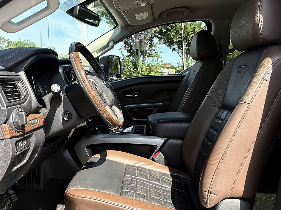 Used 2017 Nissan Titan Platinum Reserve AWD/4WD image 9