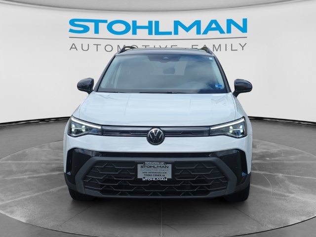 Certified 2026 Volkswagen Taos SE FWD image 2