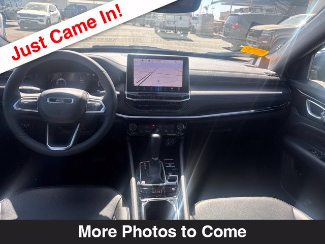 Used 2026 Jeep Compass Limited w/ Sun, Sound & Navigation Group AWD/4WD image 10