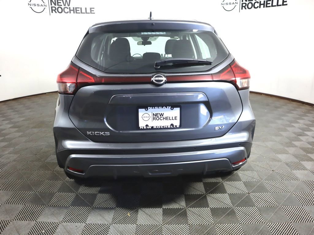 Used 2023 Nissan Kicks SV FWD image 6