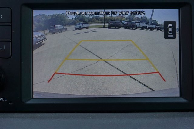 Used 2019 Hyundai Santa Fe SE image 23