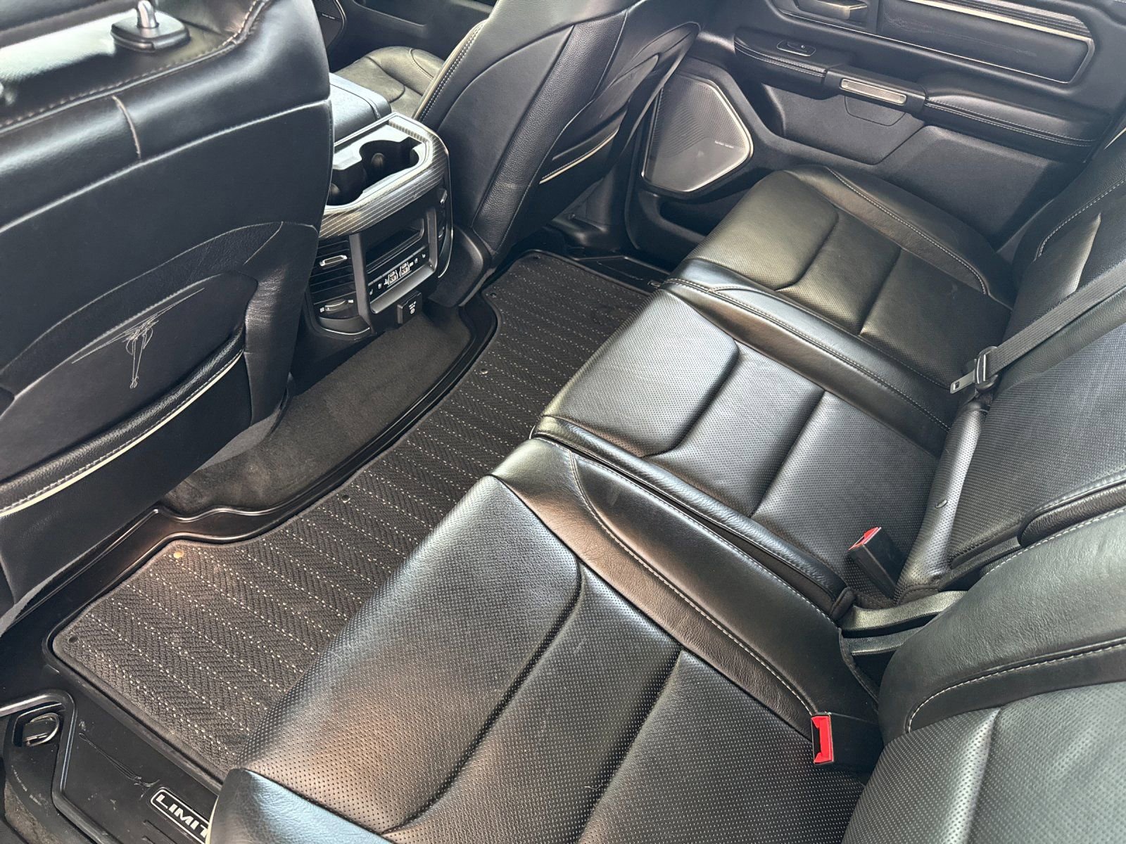 Used 2020 RAM 1500 Limited image 13