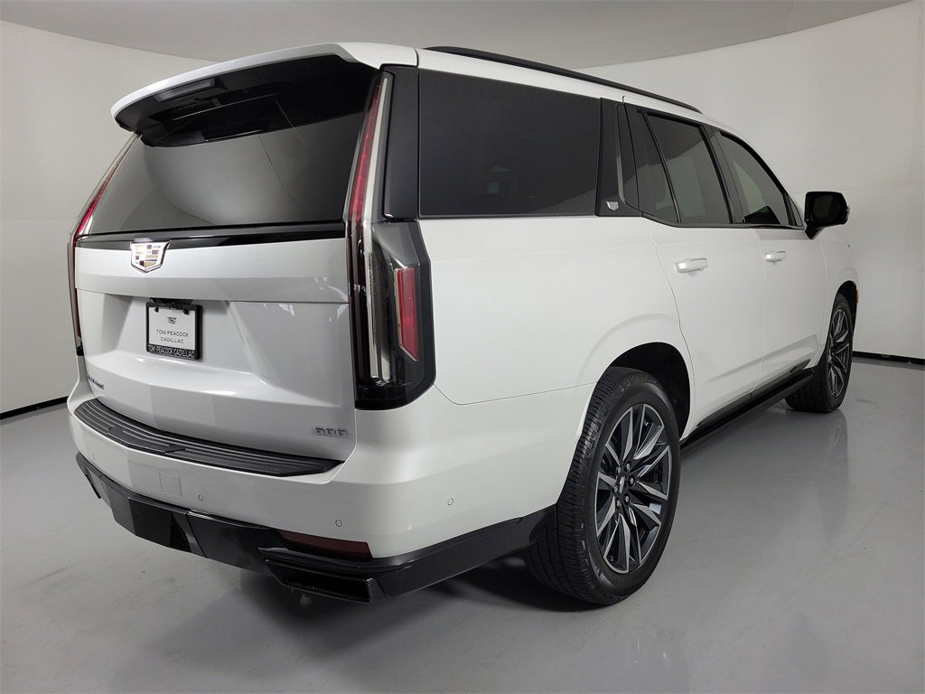 Used 2021 Cadillac Escalade Sport Platinum w/ Heavy-Duty Trailer Package image 4