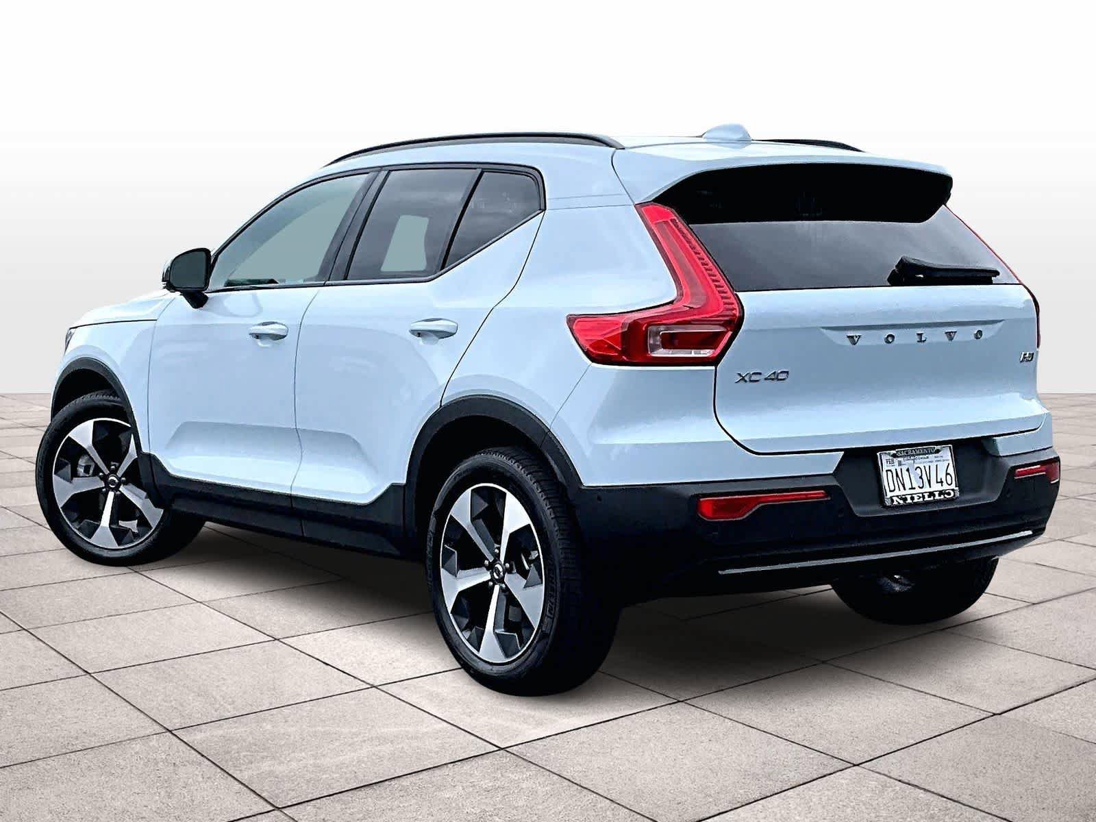 Used 2026 Volvo XC40 B5 Plus w/ Protection Package Premier image 14